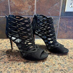White House Black Market Jocelynn Caged Open Toe Healed Booties Size 6M Black